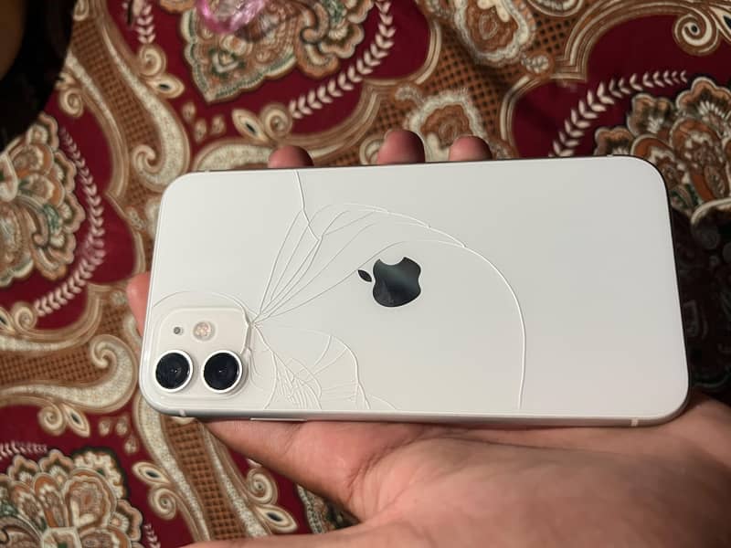 Apple iPhone 11 5