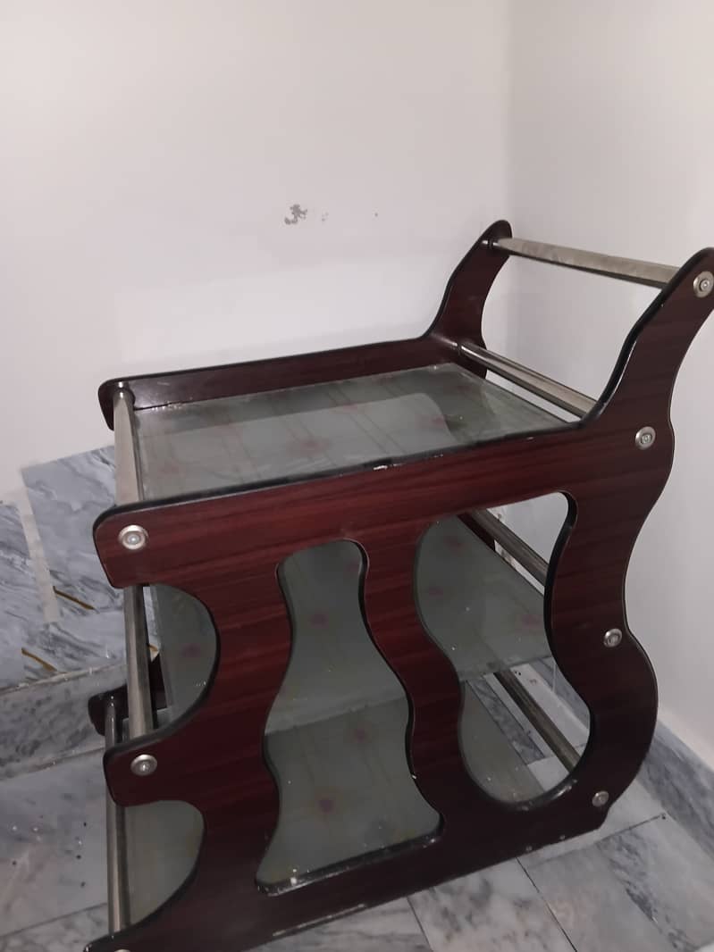 TEA TROLLEY 0