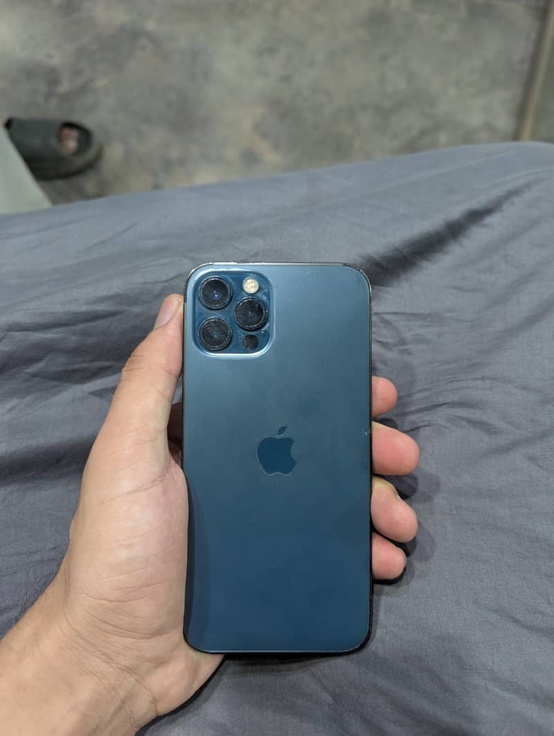 Apple iPhone 12 Pro 1
