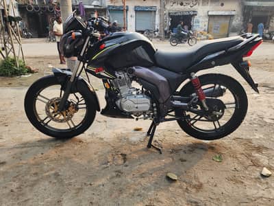SUZUKI GSX - 125