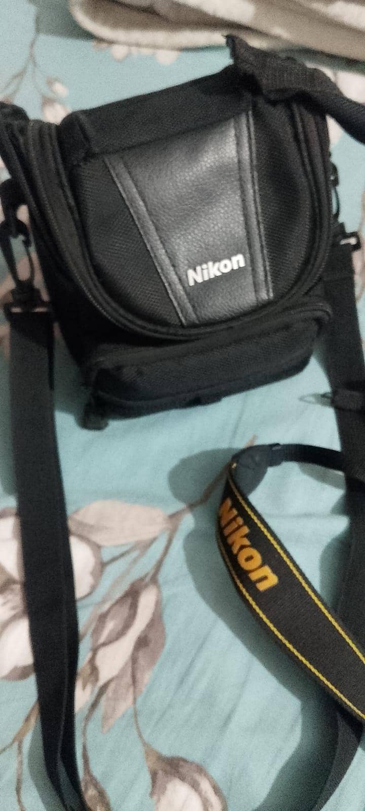 Nikon D3400 camera 4