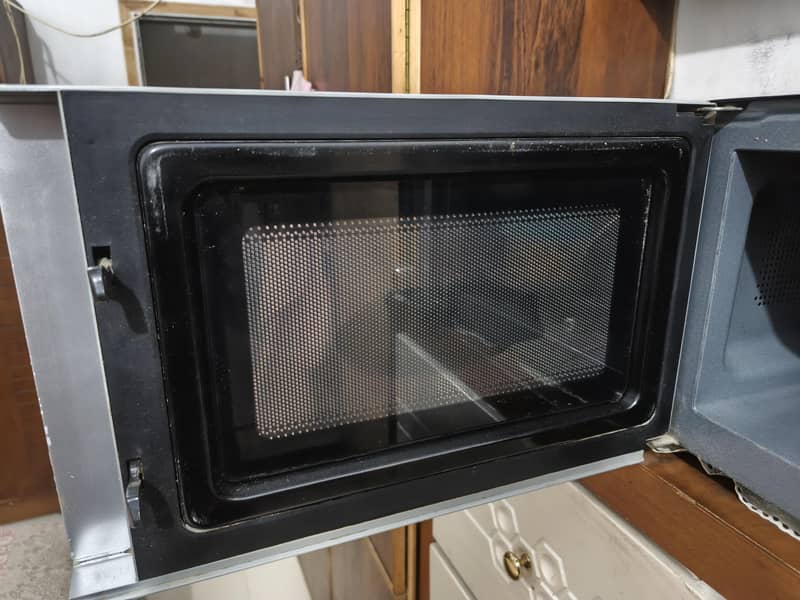 microwave dawlance 4