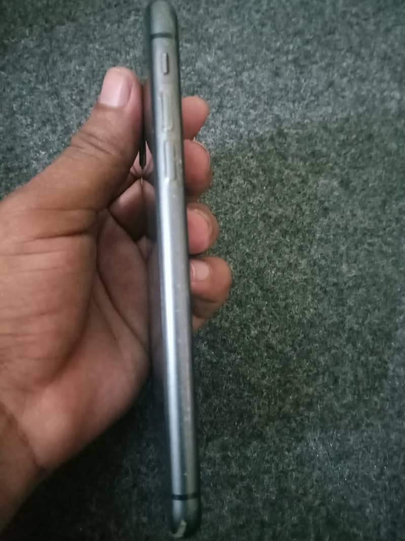 Apple iPhone 11 2