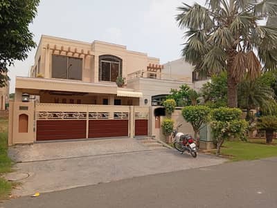 1 Kanal Super out House Prime Hot For Sale dha Phase5 Near Jalal Sons