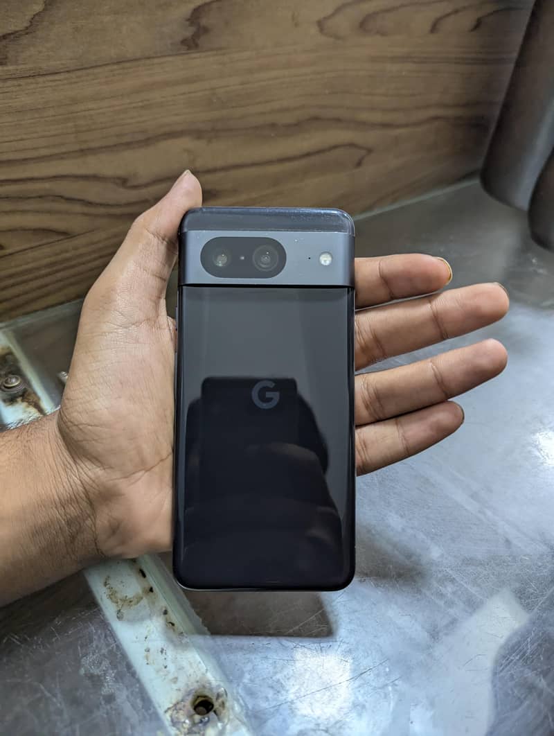 Google Pixel 8 1