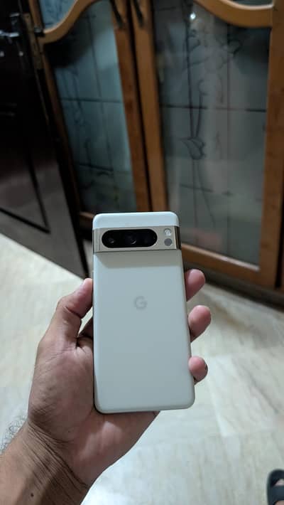Google Pixel 8 Pro