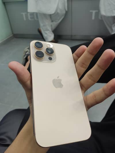Apple iPhone 16 Pro Max