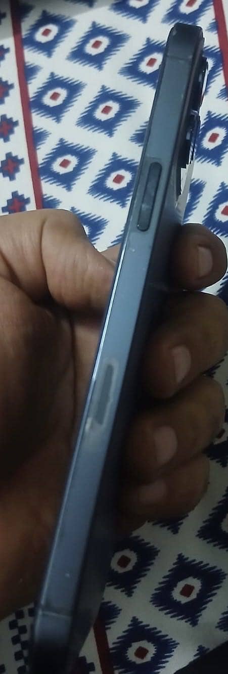Apple iPhone 12 Pro Max 3