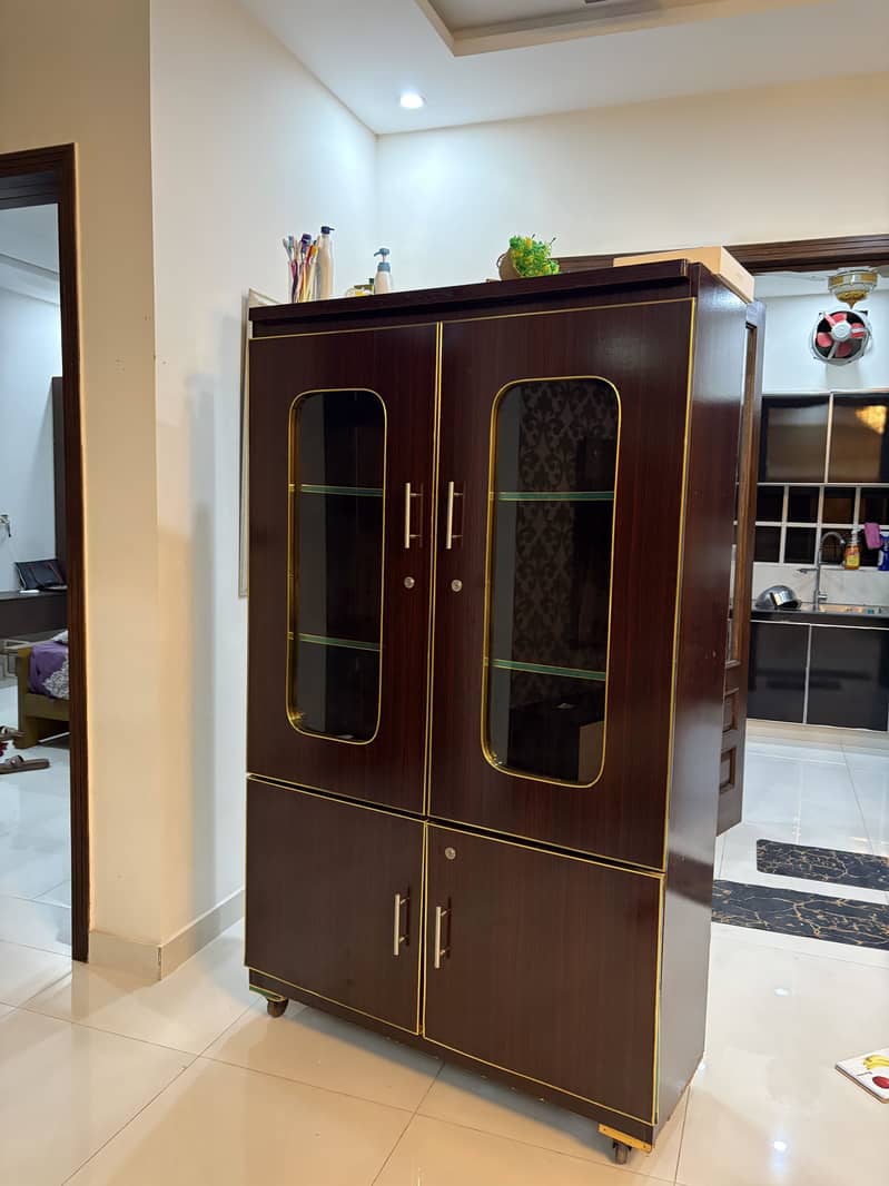 Wardrobe 0