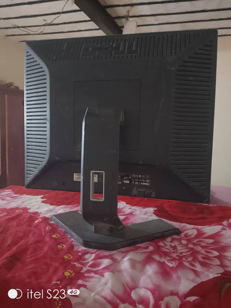 Dell Lcd for PC computer use 1
