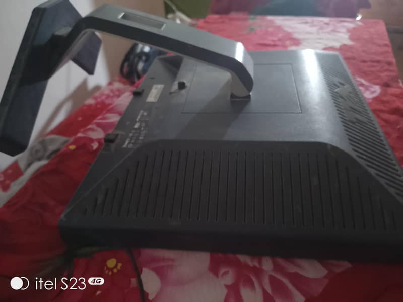 Dell Lcd for PC computer use 3