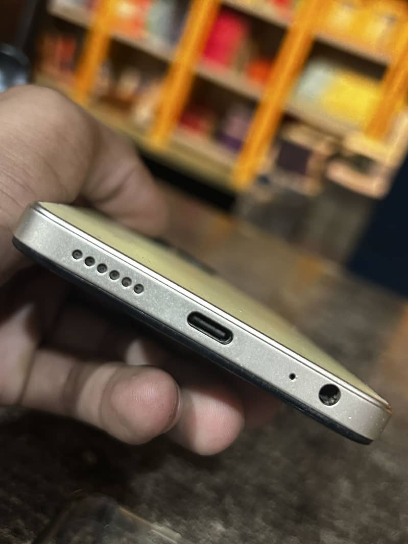 Tecno Spark 20C 2