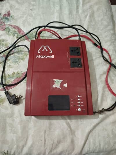 750 waat Maxwell Ups+Charger