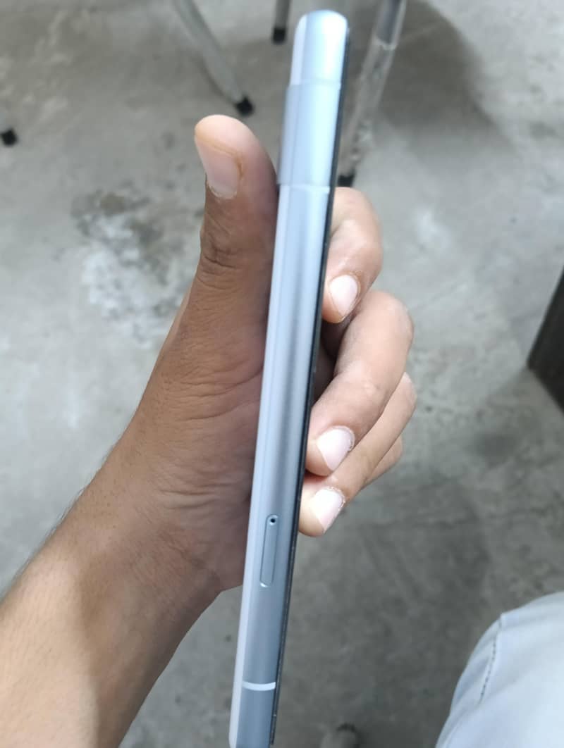 Google Pixel 7a 5