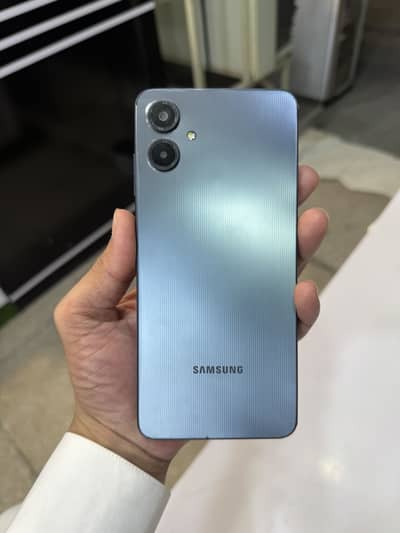Samsung Mobile A06