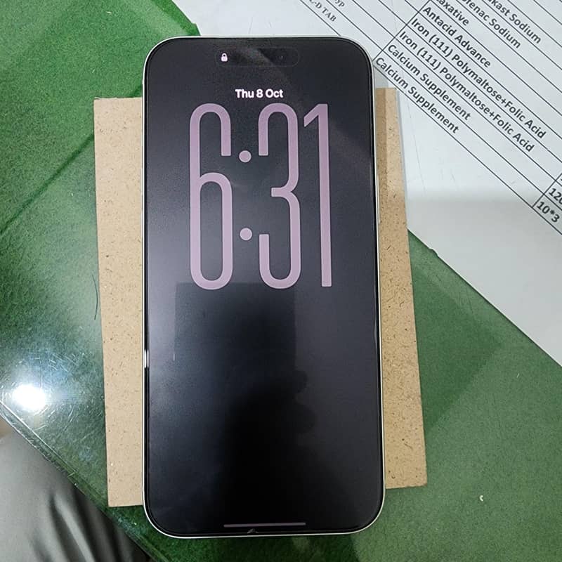 Apple iPhone 17 Pro Max 1