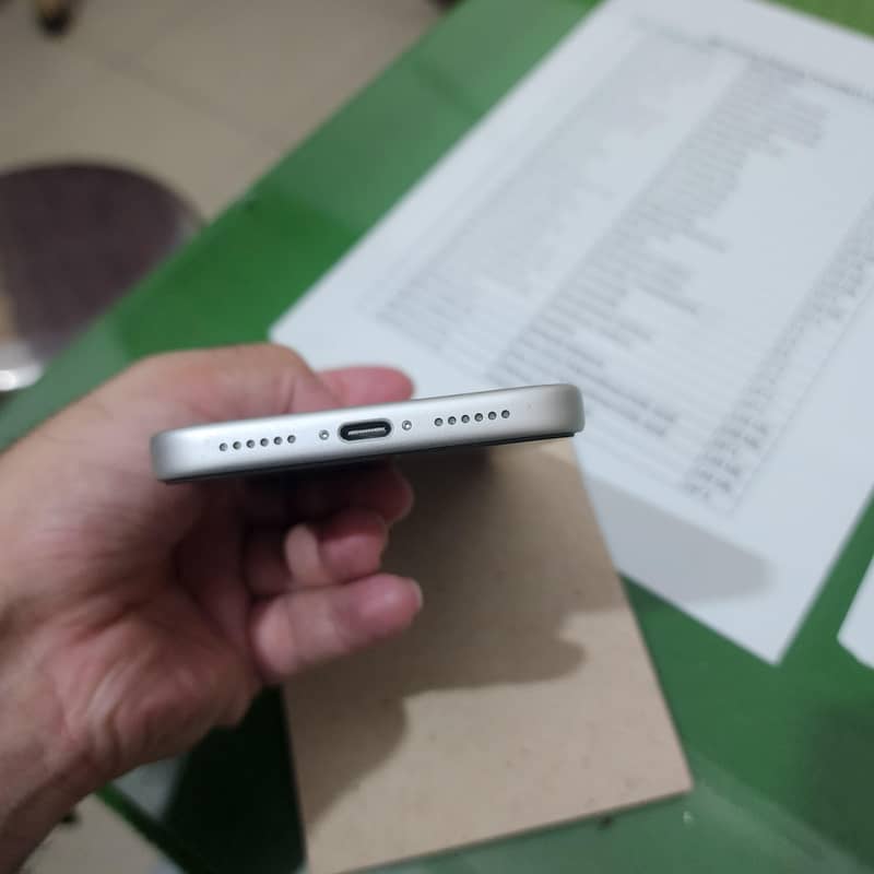 Apple iPhone 17 Pro Max 5