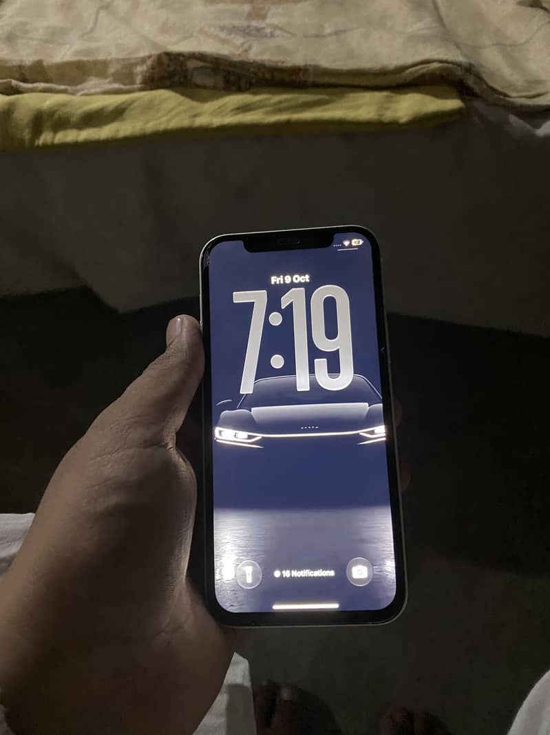 Apple iPhone 12 5