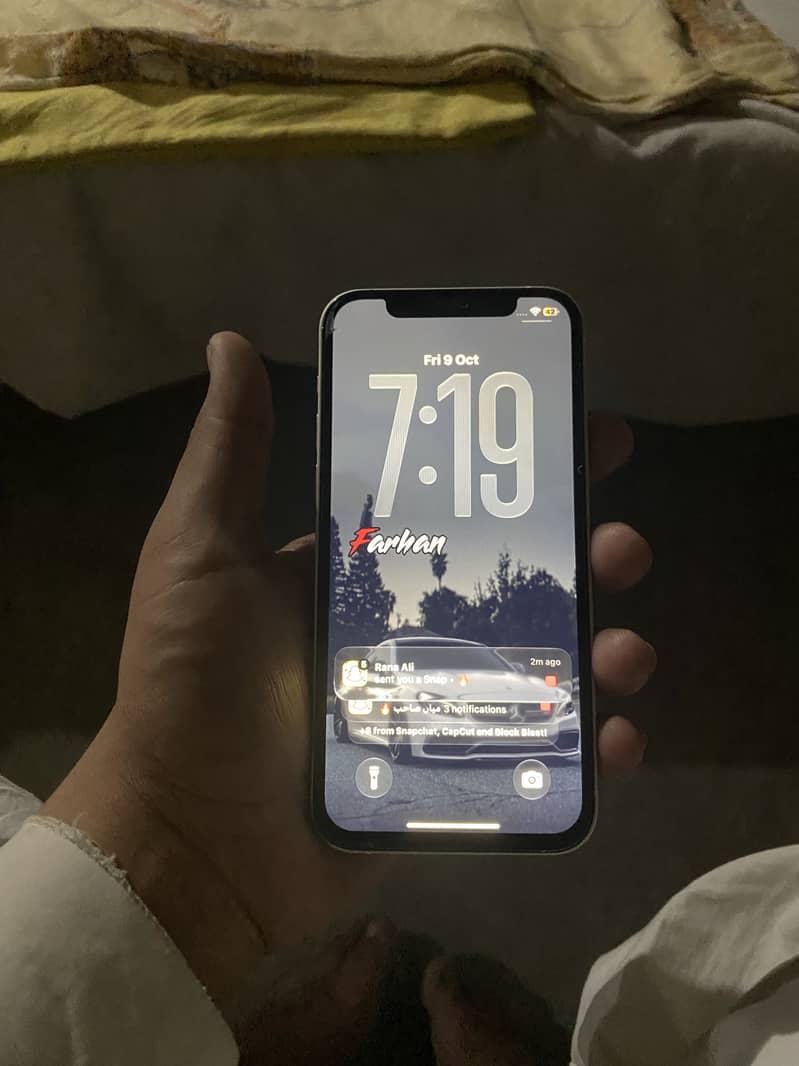 Apple iPhone 12 6