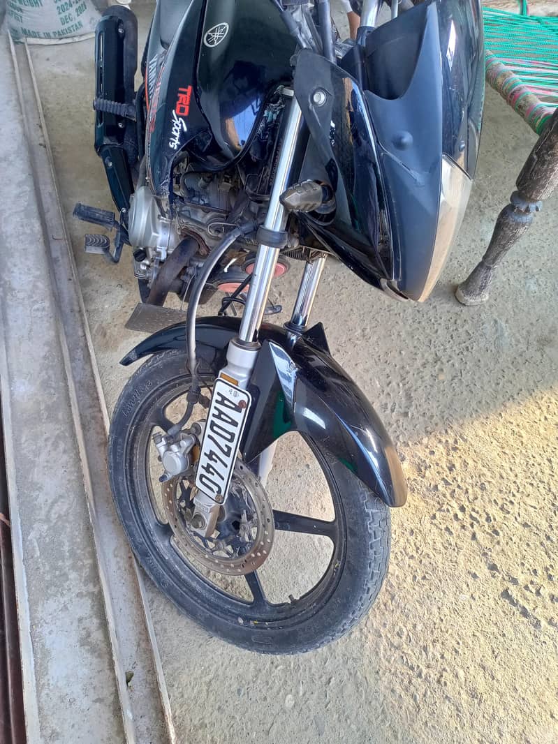 YBR 125 4