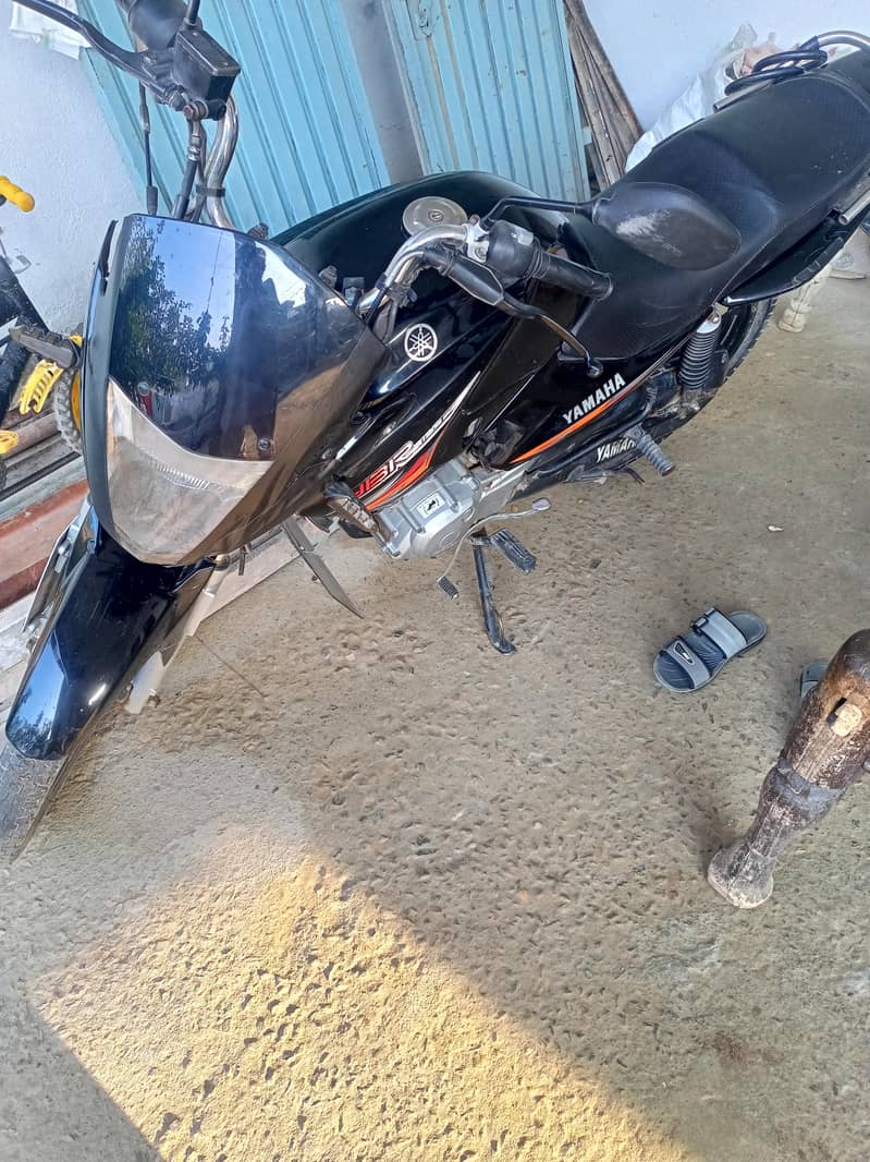 YBR 125 6