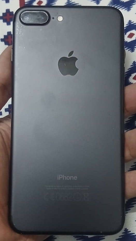 Apple iPhone 7 Plus 1