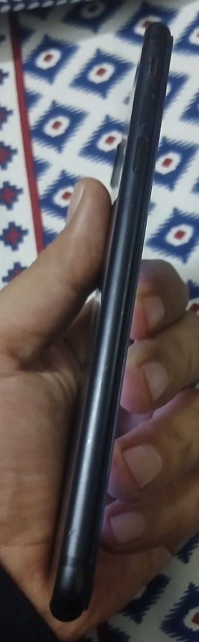 Apple iPhone 7 Plus 2
