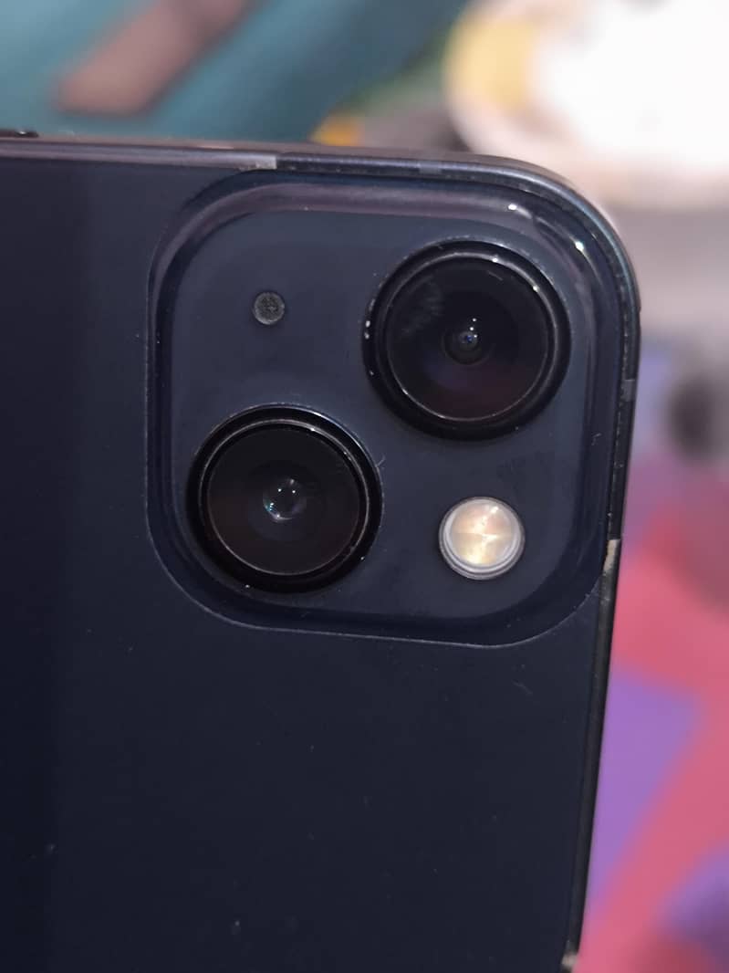 Apple iPhone 13 4