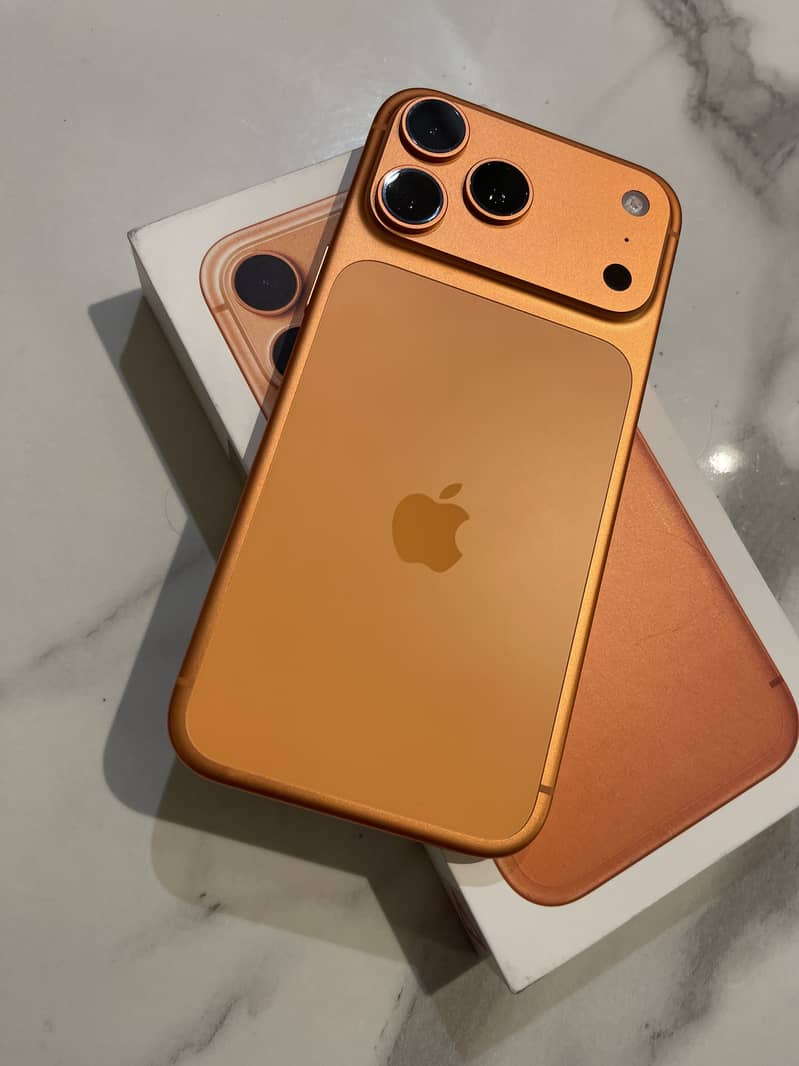 Apple iPhone 17 Pro Max 0