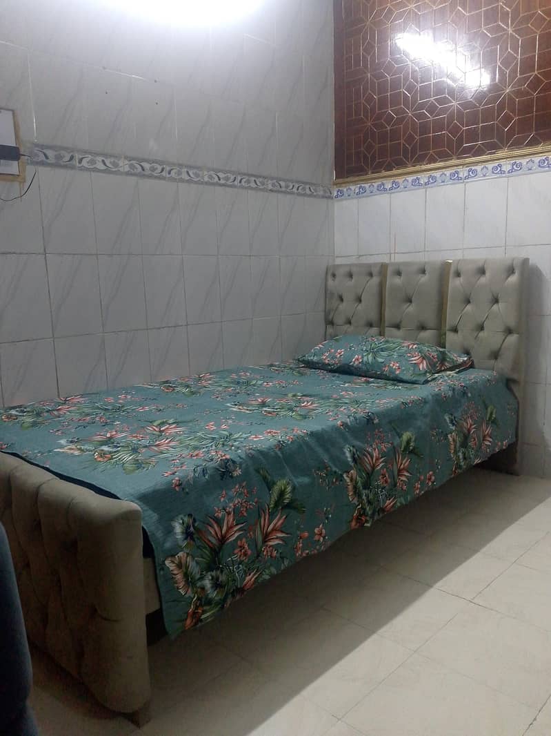 single bed 0