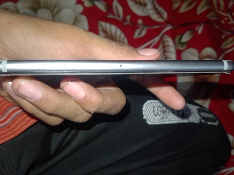 Apple iPhone 6 3
