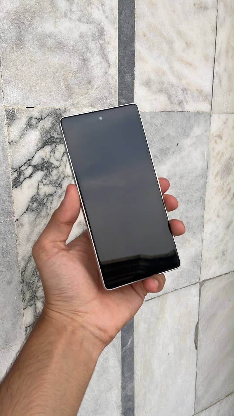 Google Pixel 7a 3