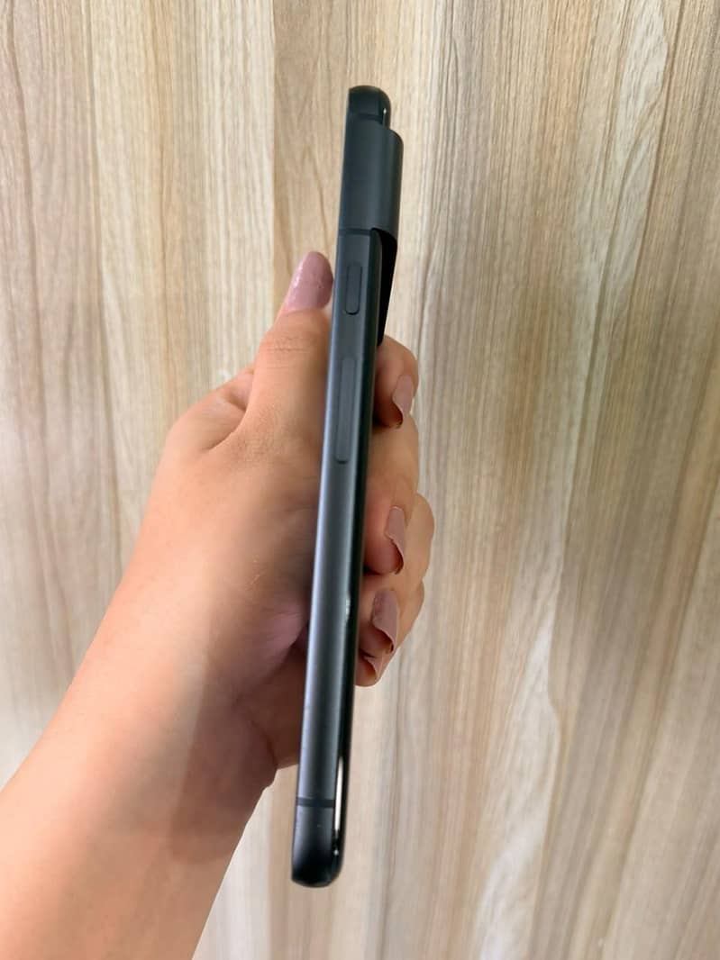 Google Pixel 8 5
