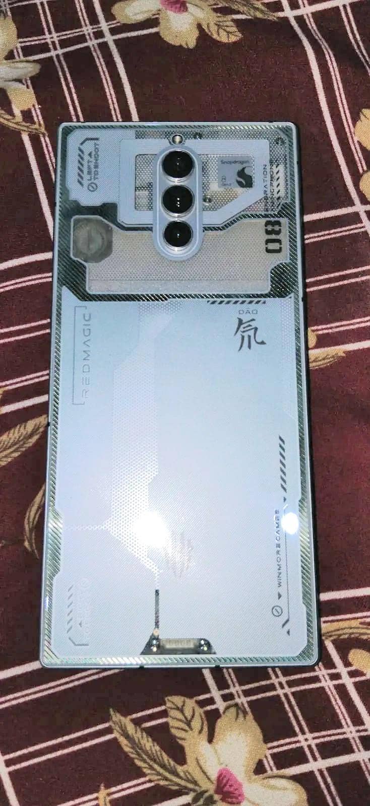 RED MAGIC 8 PRO 1