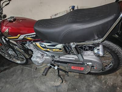 Honda CG 125 Special Edition 2027 Red | Self Start | Registered