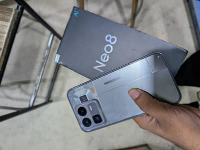 Realme NEO 8