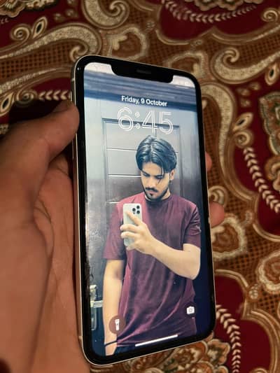 Apple iPhone 11