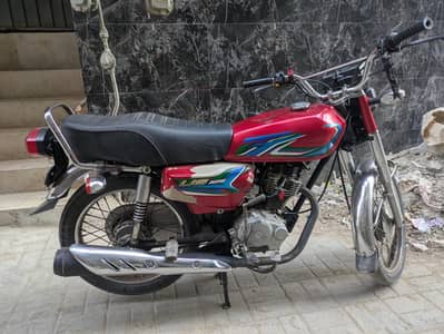 United 125