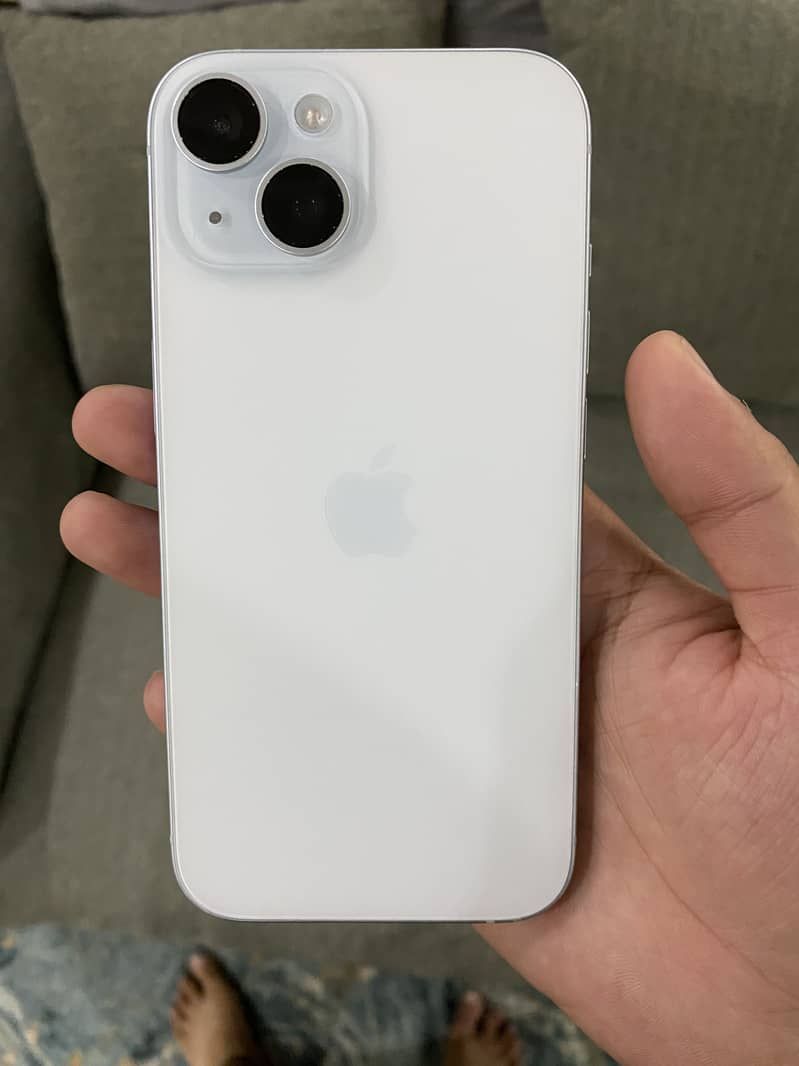 Apple iPhone 15 2