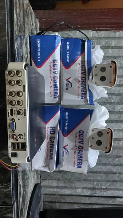 CCTV CAMERA  8 CHANNEL DVR  4 New camera 0303/99/61/66/7