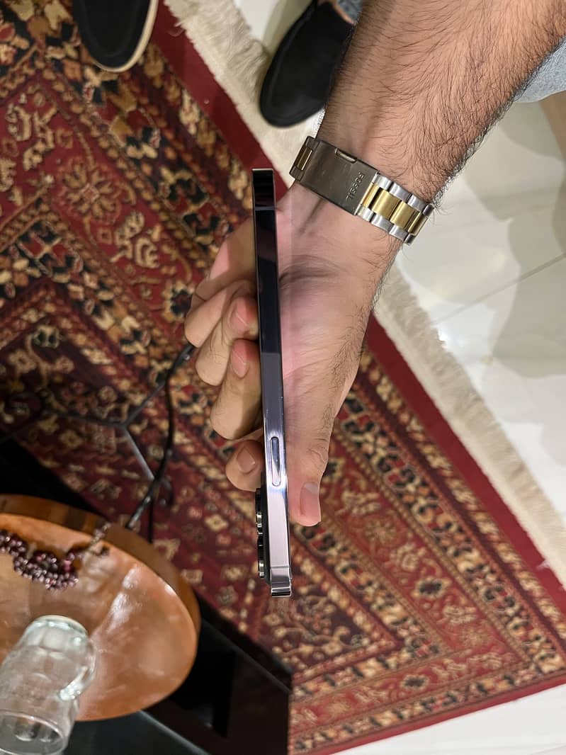 Apple iPhone 14 Pro Max 2