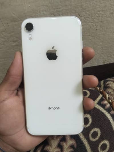 Apple iPhone XR