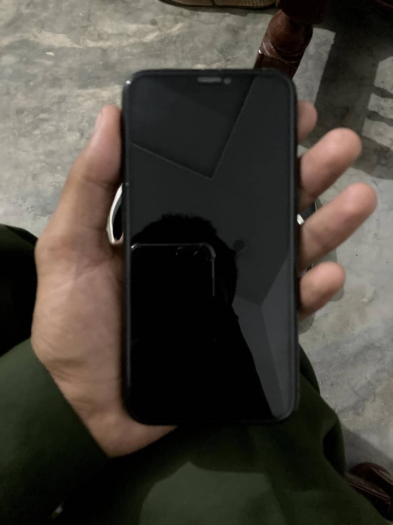 Apple iPhone 11 Pro 8