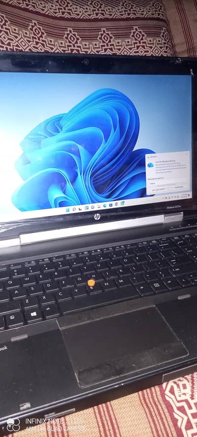 HP ELITEBOOK 8570w corei5 3rd generation