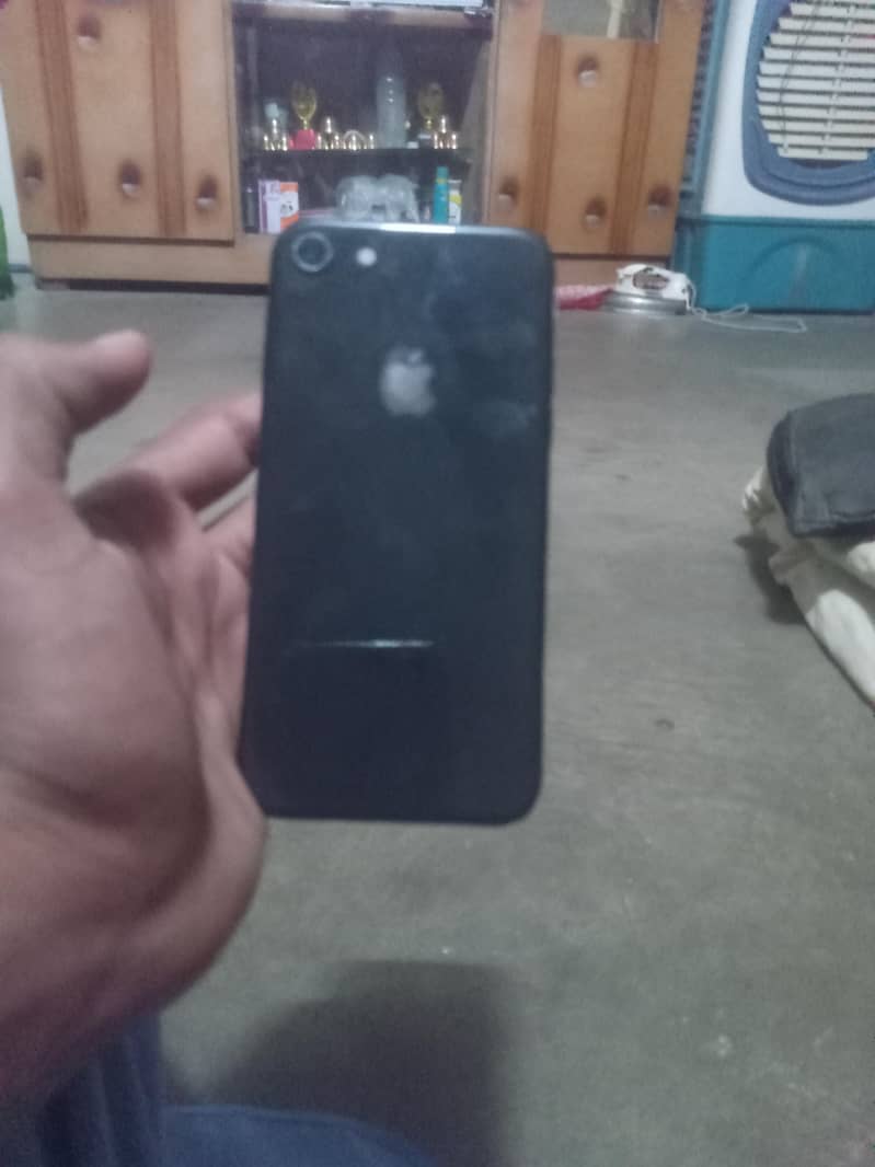 Apple iPhone 8 5