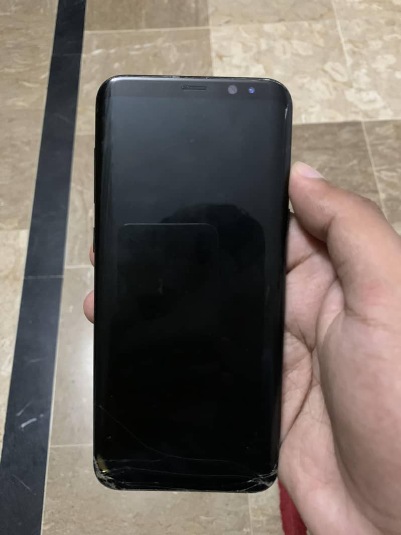 Samsung Mobile S8 Plus 1