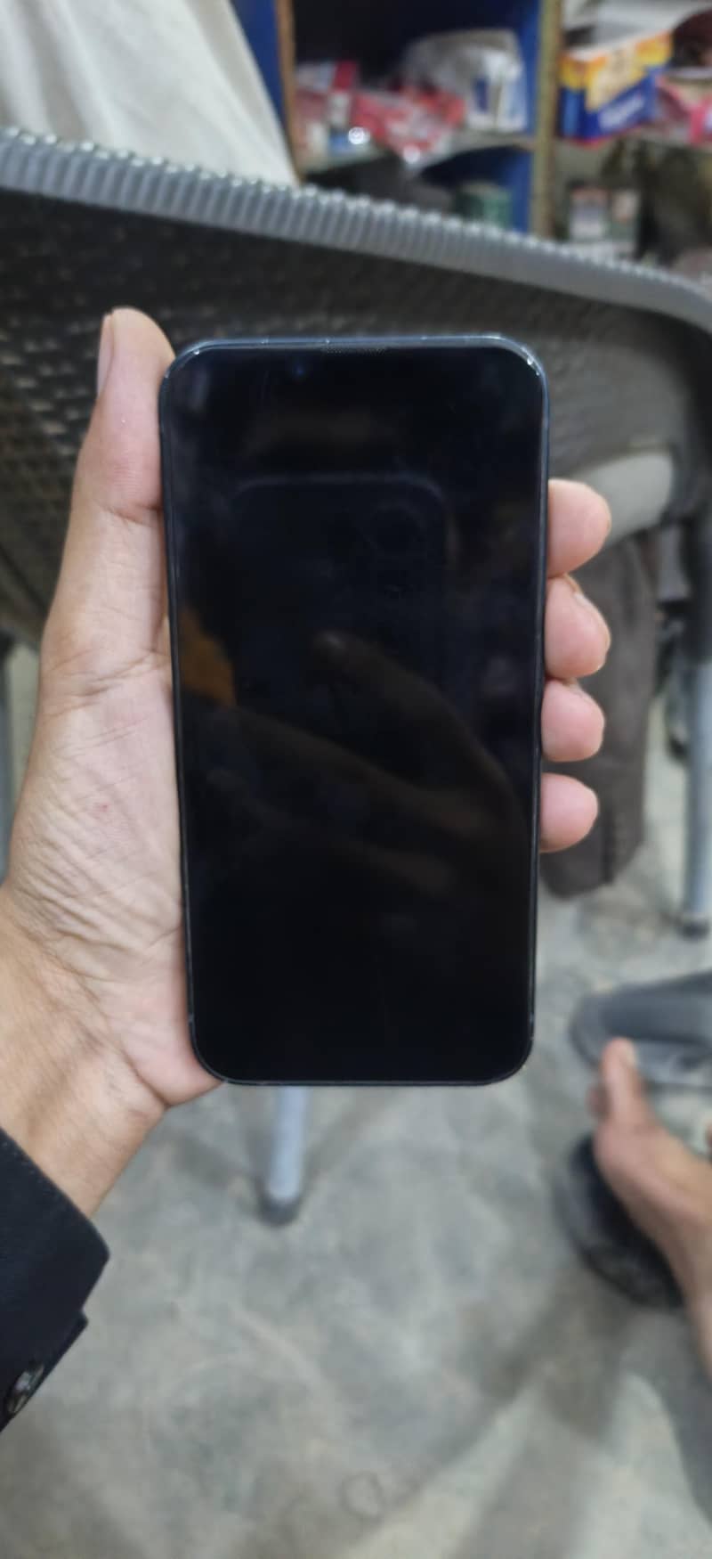 Apple iPhone 13 6