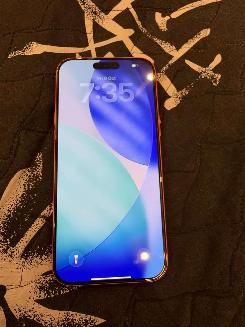 Apple iPhone 17 Pro Max 1