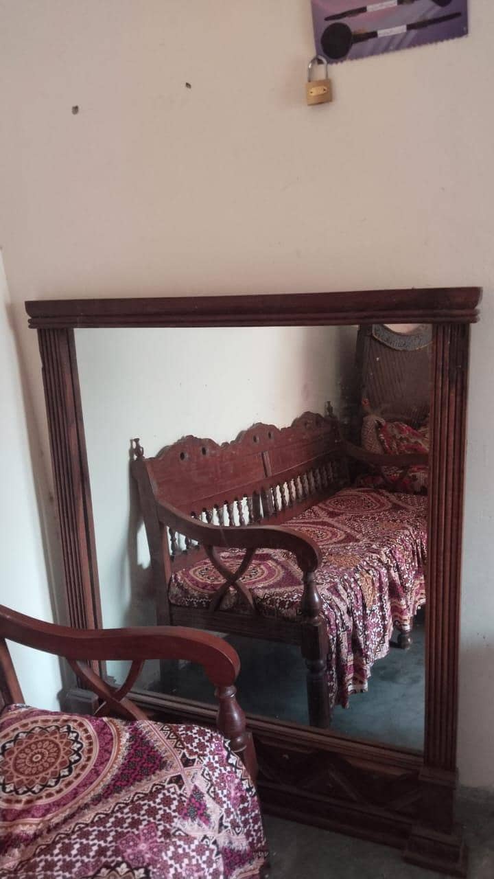Furniture set Bed,sofa's,showcase,dressing table 4