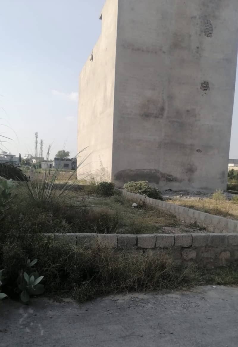 5 Marla plot for sale 0